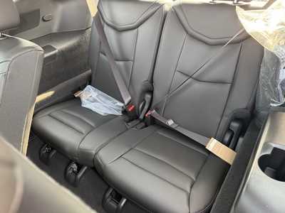 2025 Cadillac XT6, $45940.0. Photo 9