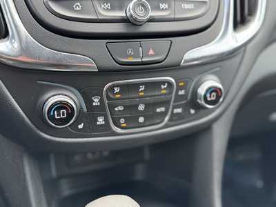 2022 Chevrolet Equinox, $22885. Photo 10