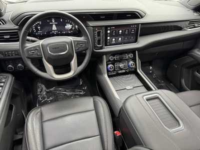 2022 GMC Yukon XL, $64995. Photo 10