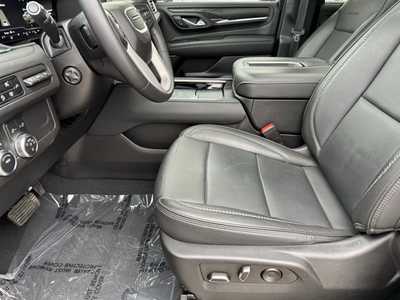 2022 GMC Yukon XL, $64995. Photo 5