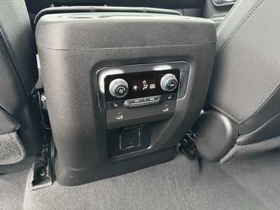 2022 GMC Yukon XL, $64995. Photo 9