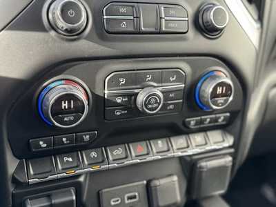 2019 Chevrolet 1500 Crew Cab, $37995. Photo 9