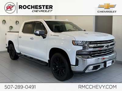 2019 Chevrolet 1500 Crew Cab, $37995. Photo 1