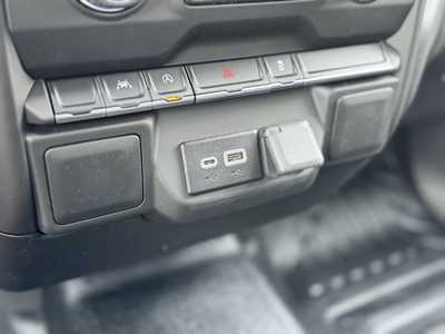 2025 Chevrolet 1500 Reg Cab, $37465.0. Photo 9