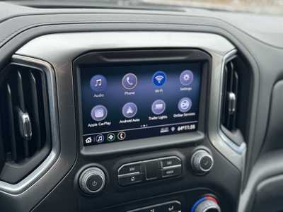 2021 Chevrolet 1500 Crew Cab, $34495. Photo 3