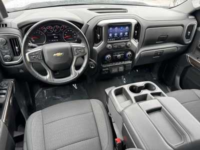 2021 Chevrolet 1500 Crew Cab, $34495. Photo 8