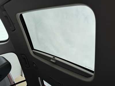 2020 Chevrolet Traverse, $33899. Photo 7