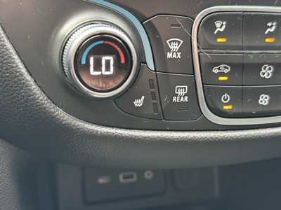 2023 Chevrolet Equinox, $24399. Photo 10