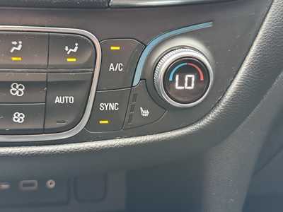 2023 Chevrolet Equinox, $24399. Photo 11