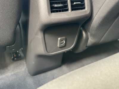 2023 Chevrolet Equinox, $24399. Photo 7