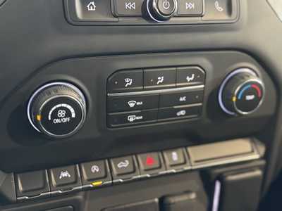 2025 Chevrolet 1500 Crew Cab, $46630.0. Photo 9