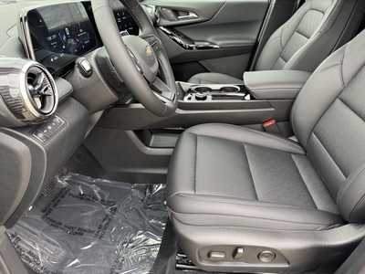 2026 Chevrolet Equinox, $33045.0. Photo 5