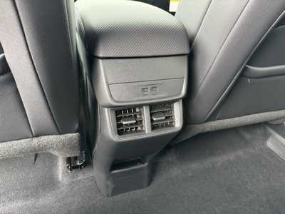 2026 Chevrolet Equinox, $33045.0. Photo 7