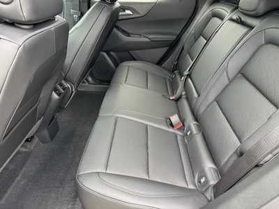 2026 Chevrolet Equinox, $33045. Photo 6