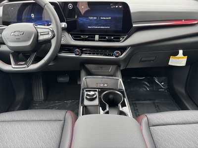 2026 Chevrolet Equinox, $35395.0. Photo 2