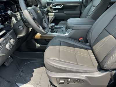 2025 Chevrolet 1500 Crew Cab, $71060.0. Photo 5