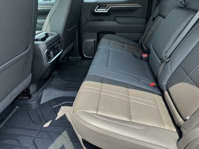2025 Chevrolet 1500 Crew Cab, $71060.0. Photo 7