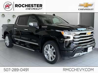 2025 Chevrolet 1500 Crew Cab, $71060.0. Photo 1
