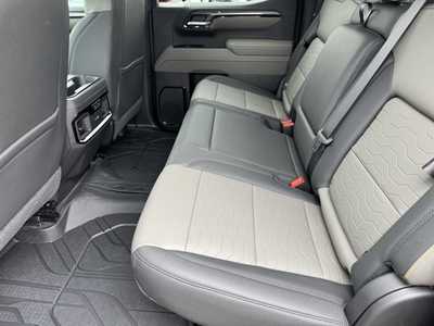 2025 Chevrolet 1500 Crew Cab, $71930.0. Photo 6