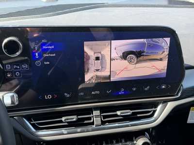 2025 Chevrolet Equinox, $39090.0. Photo 4