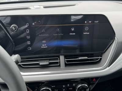 2025 Chevrolet Trax, $25485.0. Photo 3