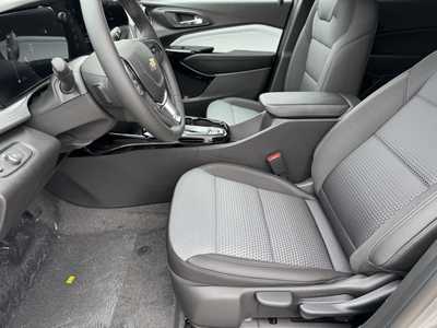 2025 Chevrolet Trax, $25485.0. Photo 5
