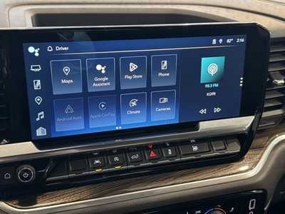 2022 Chevrolet 1500 Crew Cab, $29999. Photo 3