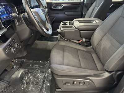 2022 Chevrolet 1500 Crew Cab, $29999. Photo 5