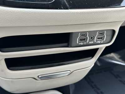 2021 Chrysler Voyager, $21680. Photo 11