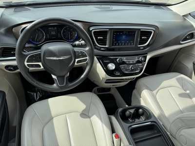 2021 Chrysler Voyager, $21680. Photo 8