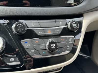2021 Chrysler Voyager, $21680. Photo 9