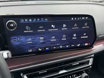 2025 Chevrolet Traverse, $50290.0. Photo 3