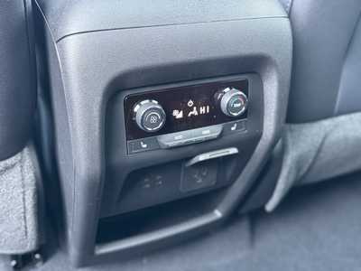 2025 Chevrolet Traverse, $59095.0. Photo 9