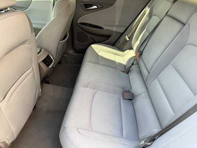 2022 Chevrolet Malibu, $17985. Photo 6