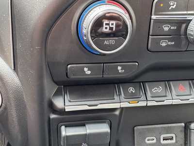 2020 Chevrolet 1500 Crew Cab, $37990. Photo 10