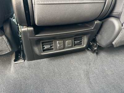 2020 Chevrolet 1500 Crew Cab, $37990. Photo 7