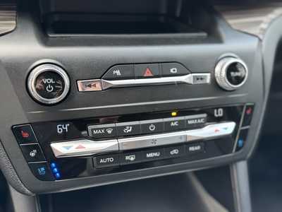 2020 Ford Explorer, $22999. Photo 11