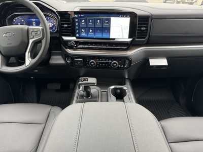 2025 Chevrolet 1500 Crew Cab, $64670.0. Photo 2