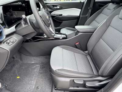 2025 Chevrolet Trax, $25485.0. Photo 5