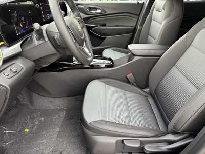 2025 Chevrolet Trax, $25485.0. Photo 5
