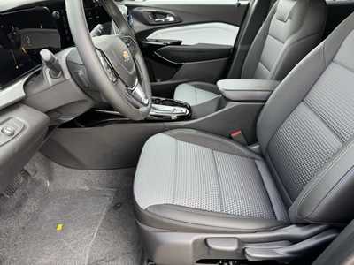 2025 Chevrolet Trax, $25485.0. Photo 5