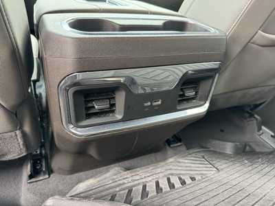 2022 Chevrolet 1500 Crew Cab, $45580. Photo 7