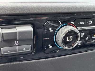 2025 Chevrolet 1500 Crew Cab, $55880.0. Photo 11