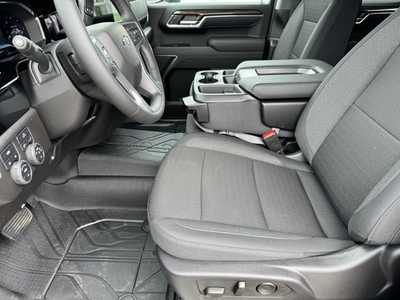 2025 Chevrolet 1500 Crew Cab, $55880.0. Photo 5