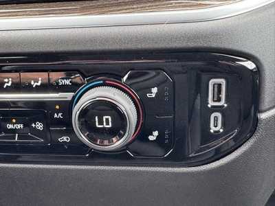 2025 Chevrolet 1500 Crew Cab, $54885. Photo 11