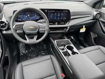 2026 Chevrolet Equinox, $33045.0. Photo 8