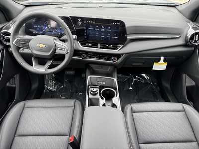 2026 Chevrolet Equinox, $33045.0. Photo 9