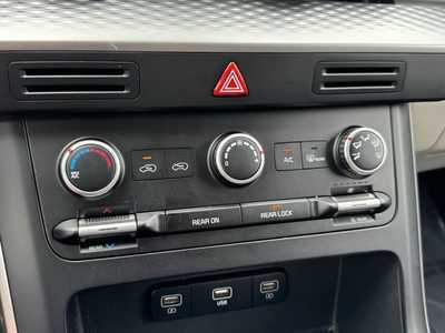 2023 Kia Carnival, $31995. Photo 10