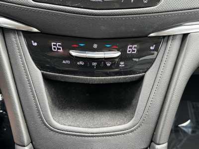2019 Cadillac XT5, $20998. Photo 5