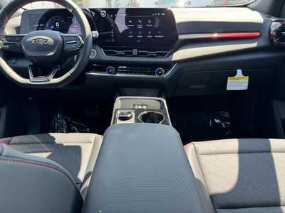 2026 Chevrolet Equinox, $35890.0. Photo 2